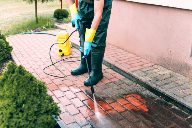 Best Pool Deck Cleaning  in Lakeside Park, KY